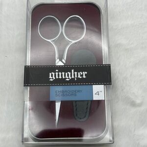 Gingher 4" Classic Embroidery
Scissors w/ Tin Case | New